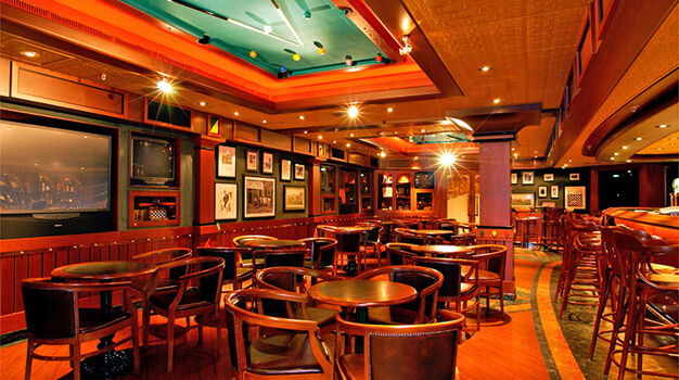 Сигарный бар Churchill's Lounge