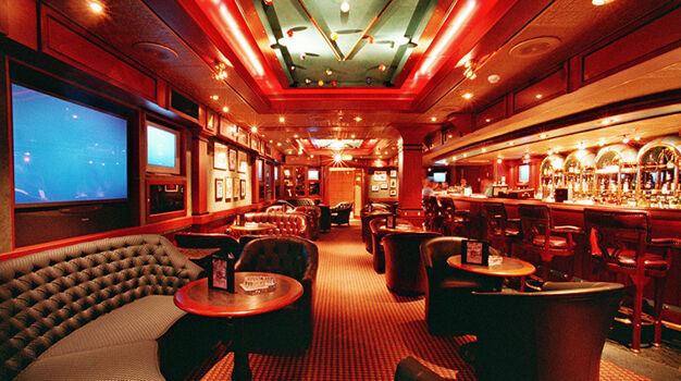 Сигарный бар Churchill Lounge