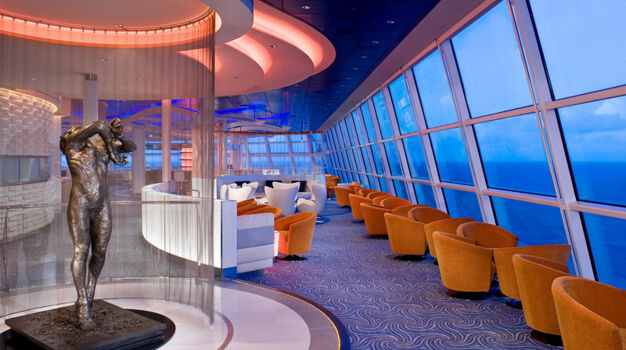Панорамная гостиная на 14 палубе (Sky Lounge)