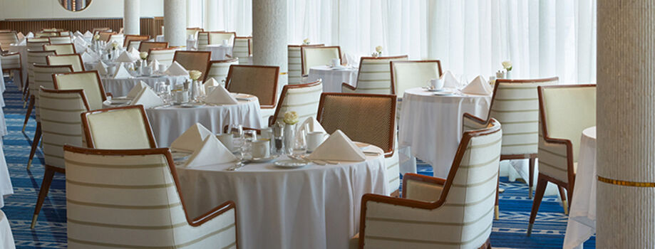 Ресторан-шведский стол La Veranda на Seven Seas Explorer
