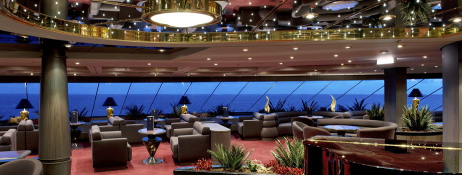 Яхт-клуб (Top Sail Lounge - MSC Yacht Club) 