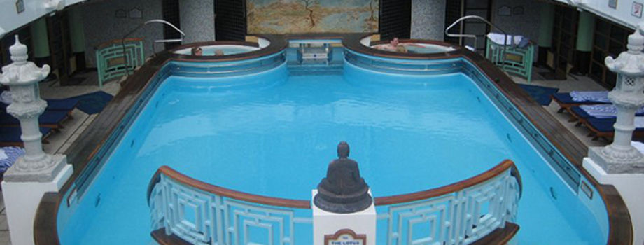 Бассейн Lotus Pool