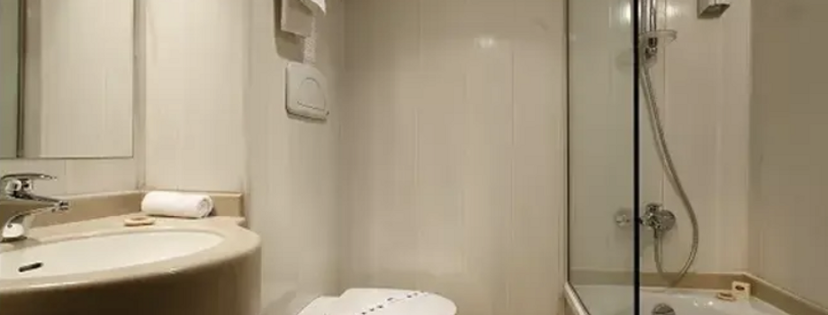 Ванная комната в каюте