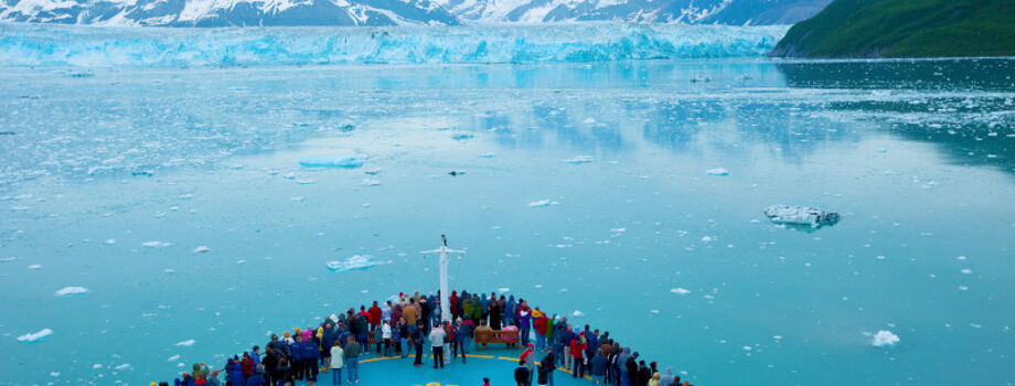 Пассажиры Radiance of the Seas осматривают ледники Аляски